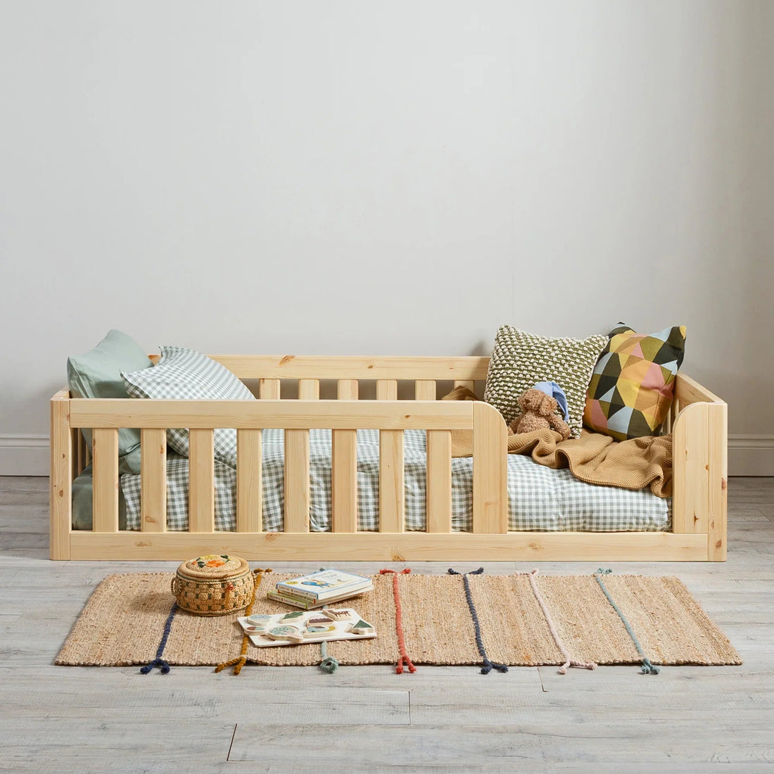 Best Toddler Floor Beds UK 2026: Cot-to-Bed Guide - Roomix