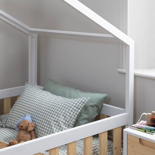 Who are the founders of Roomix and why did they start a children's furniture brand?