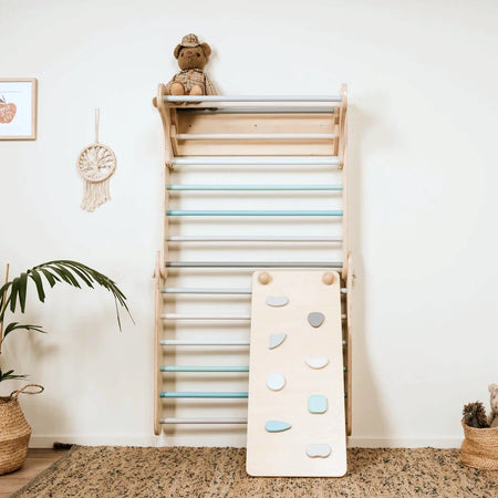 Triangle de Pikler et mur d'escalade suédois 2 en 1 avec rampe